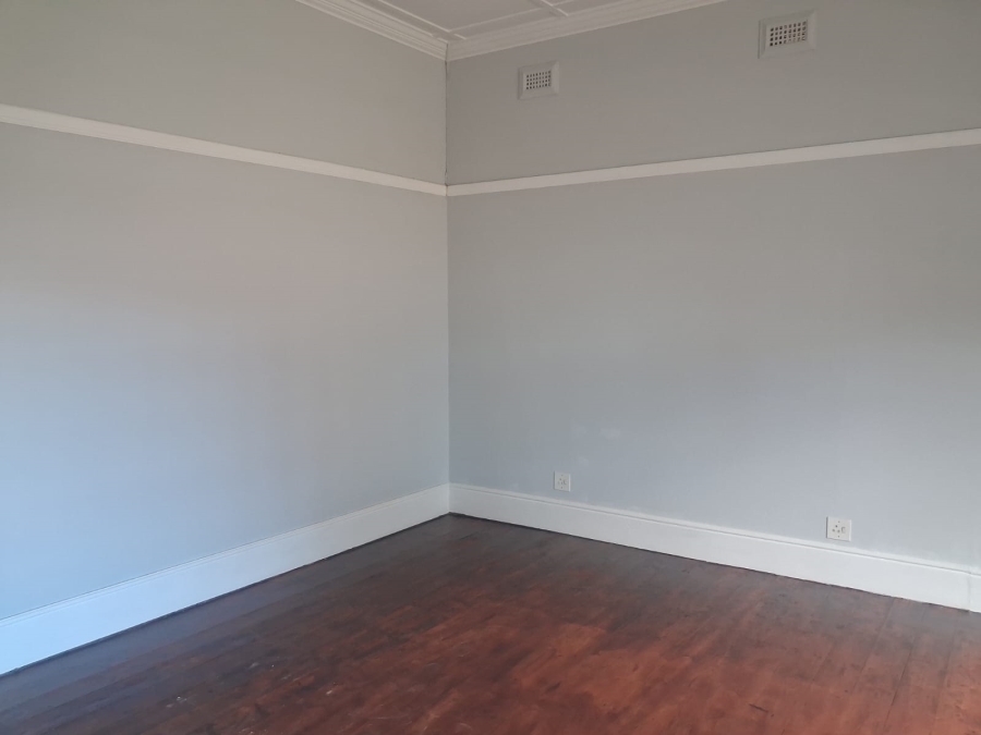To Let 1 Bedroom Property for Rent in Southernwood Eastern Cape